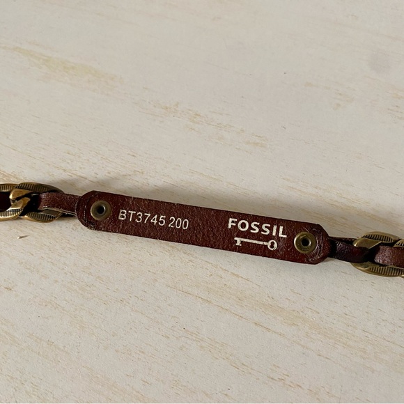 FOSSIL thin brown genuine leather belt - Picture 3 of 5